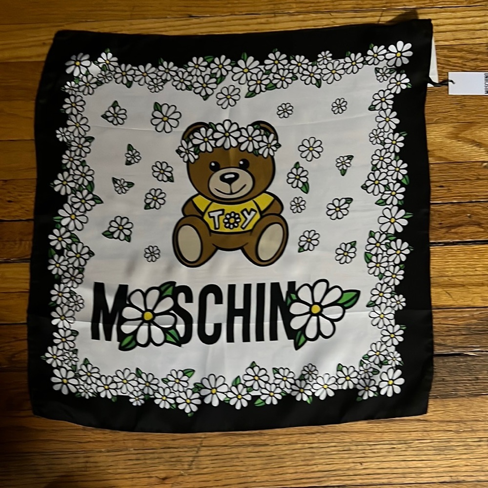 Moschino   toy teddy floral silk scarf new with tags
